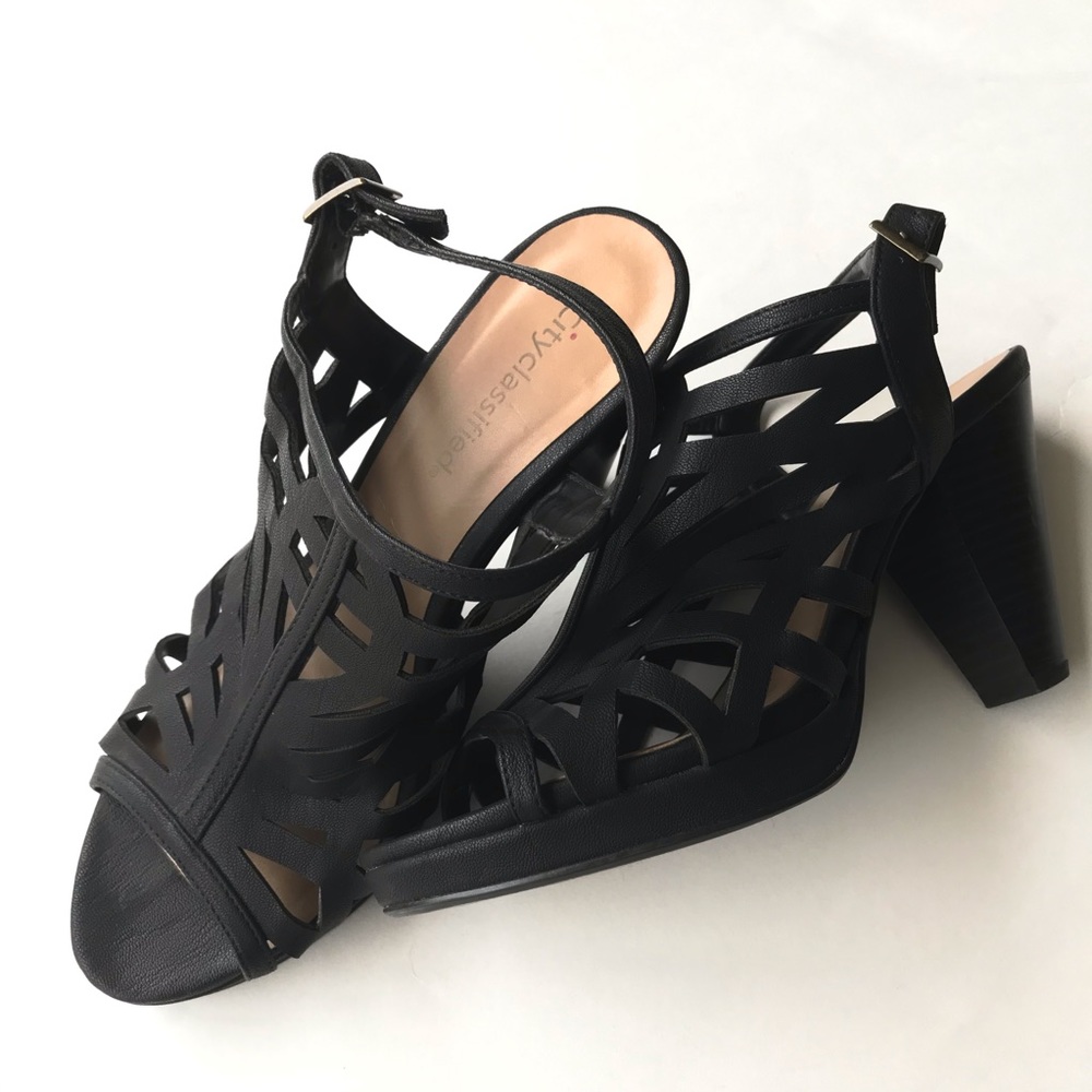 cityCLASSIFIED Black Open Toe Geometric Heels